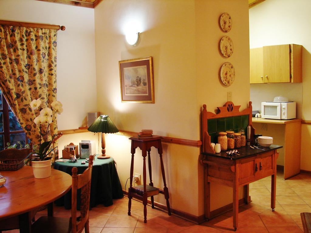 Camelia Guest House Bloemfontein Exterior photo