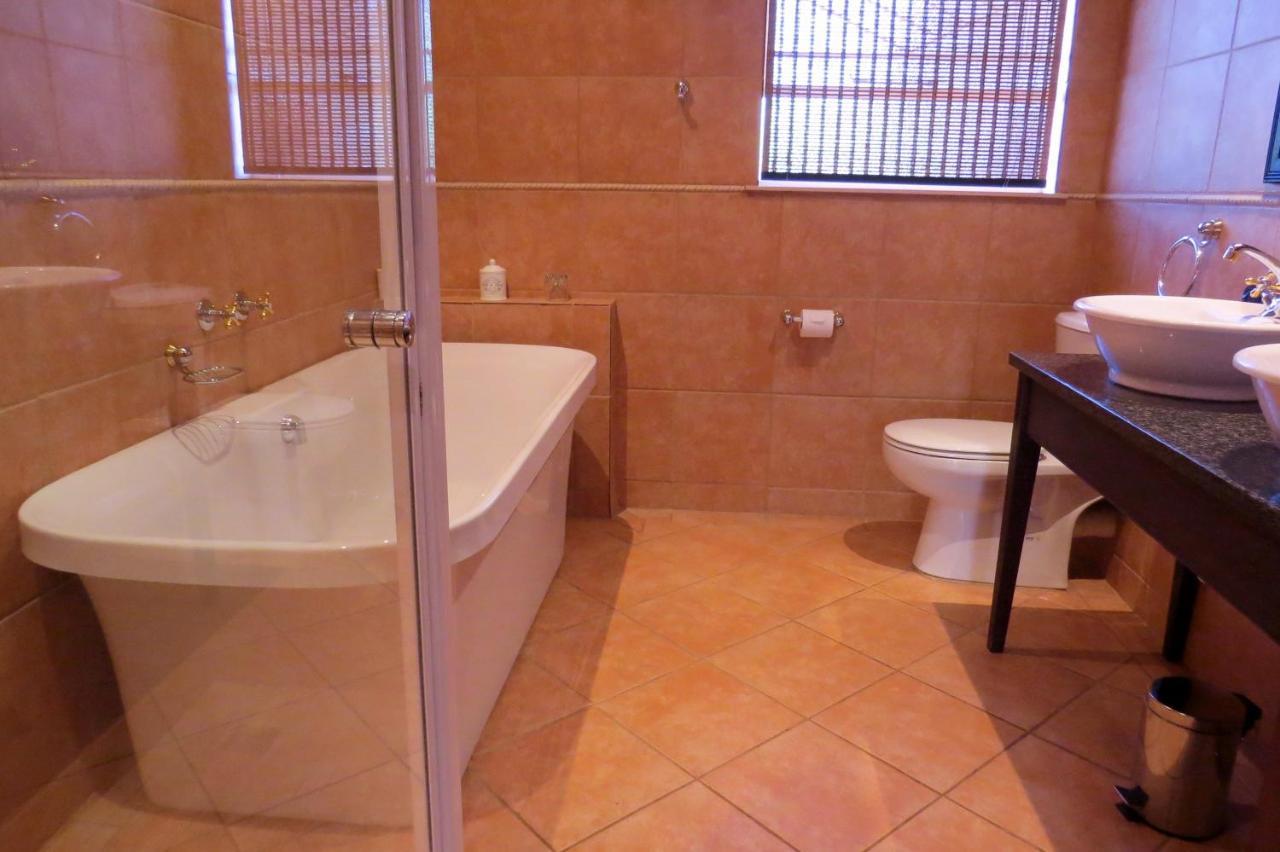 Camelia Guest House Bloemfontein Exterior photo
