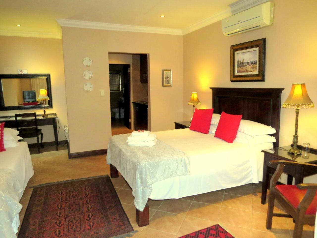 Camelia Guest House Bloemfontein Exterior photo